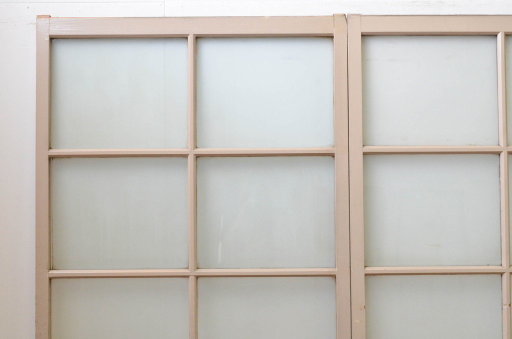 アンティーク建具　ペイント仕上げ限定　レトロな雰囲気づくりにおすすめのガラス戸4枚セット(引き戸)(R-068862)