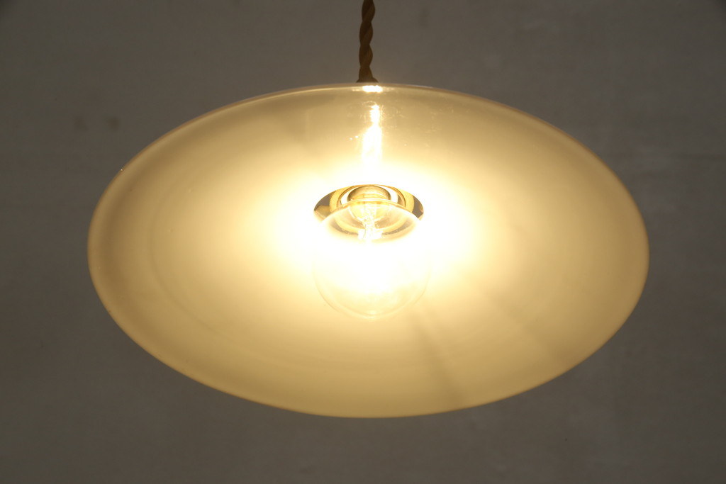 アンティーク照明　戦前　レトロな平笠シェードのペンダントライト2個セット(天井照明、吊り下げ照明、電笠)(R-059271)