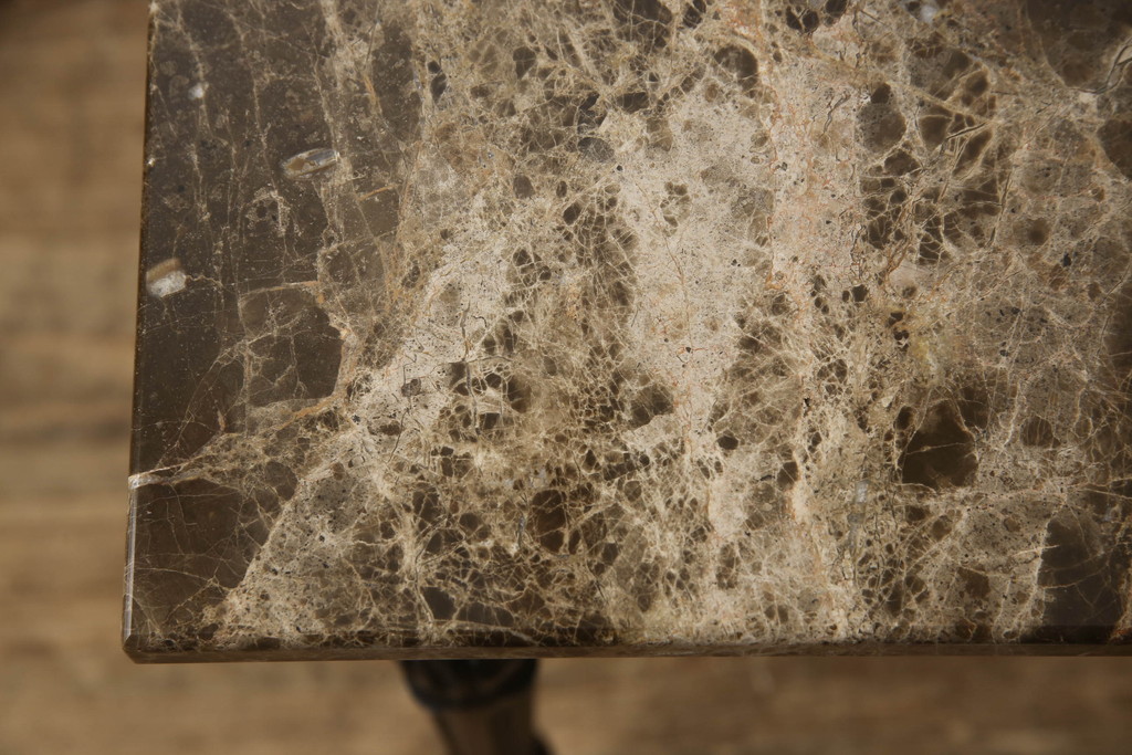 フランスビンテージ　大理石天板　落ち着いた色味が格好いい!個性的な彫刻が魅力のローテーブル(リビングテーブル、センターテーブル、ヴィンテージ)(R-062328)