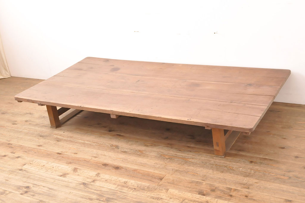 和製アンティーク　ヒノキ材　木の素朴な温かみが感じられる特大折り畳みテーブル(座卓、ちゃぶ台)(R-050557)