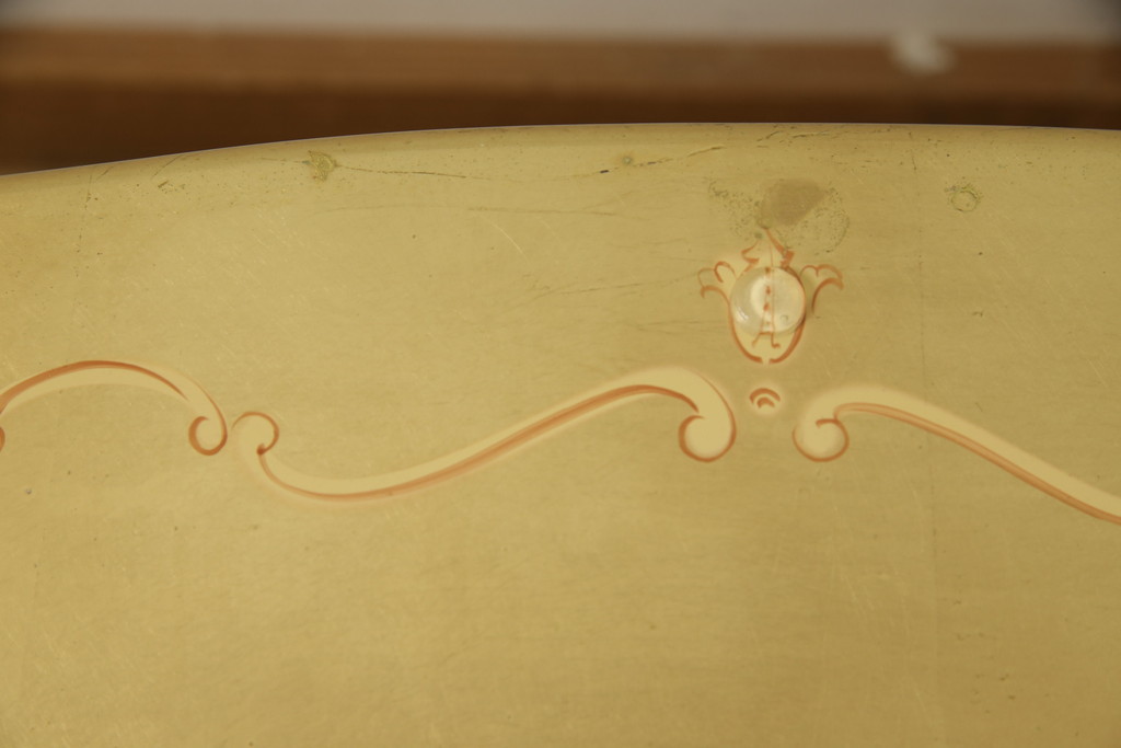中古　美品　イタリア高級ロココ家具　SILIK(シリック)　ハンドペイント・ゴールドカラーのスクエアテーブル(センターテーブル、ローテーブル)(R-056929)