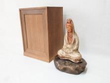 東洋作　木彫　観音像(仏教、逸見東洋?、仏像、置物、オブジェ、木製、共箱付き)(R-071571)