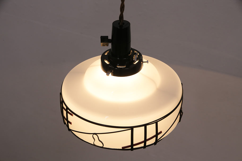 アンティーク照明　セルロイド装飾　ひょうたんのシルエットがアクセントになるレトロな天井照明(吊り下げ照明、ペンダントライト、シェード)(R-049512)