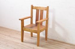 【セミオーダー家具実例】イギリスアンティークのダイニングチェア2脚を高品質リペアしました。展示品としてご使用のため、座面の張り替えなど通常の高品質リペアはせず、クリーニングのみで仕上げました。(椅子、イス)