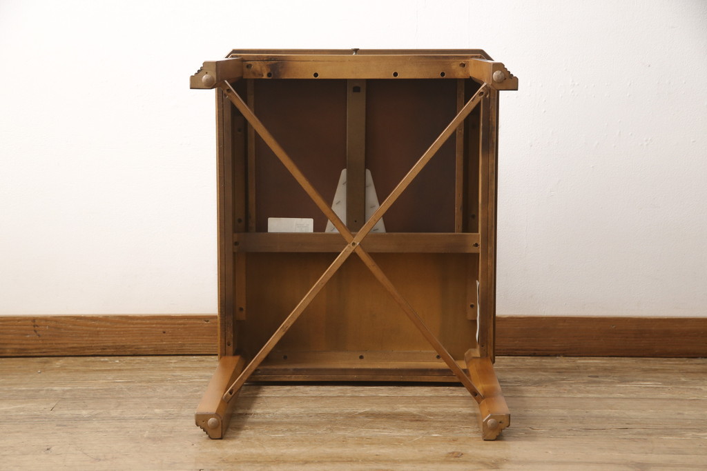 中古　DREXEL HERITAGE(ドレクセルヘリテイジ)　引き出せる作業台が付いたサイドテーブル(ナイトテーブル、エンドテーブル)(R-058852)