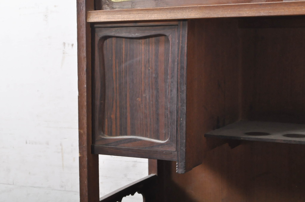和製アンティーク　工芸家具　趣のある和の空間を演出する上品な造りの茶棚(茶箪笥、収納棚)(R-068816)