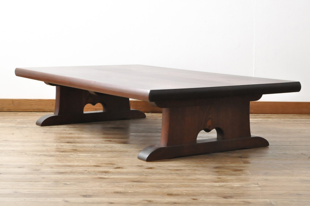 和製ビンテージ　脚のデザインが特徴的 分厚い天板のニレ材座卓(ローテーブル、ヴィンテージ)(R-059197)