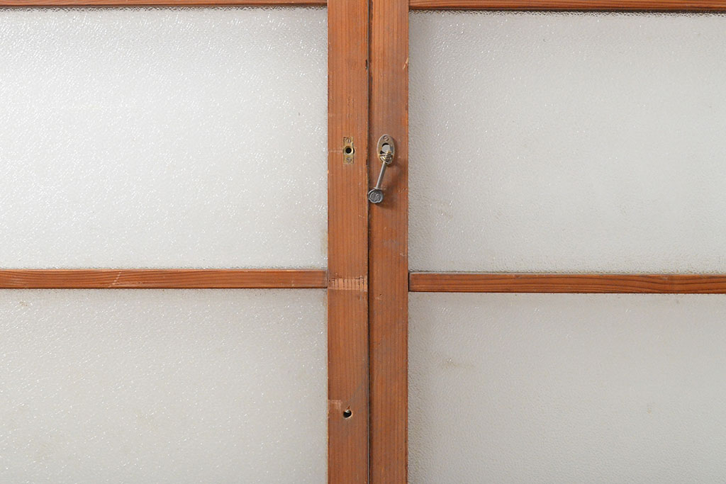 アンティーク建具　ナチュラルな雰囲気が魅力的なガラス戸2枚(引き戸、建具)(R-054014)