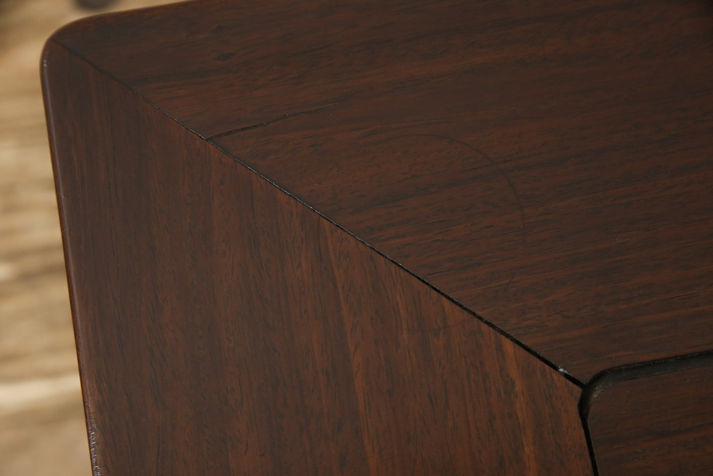 和製アンティーク　総紫檀材　個性的なデザインの雷文が目を引く座卓(総シタン材、ローテーブル、センターテーブル)(R-057643)