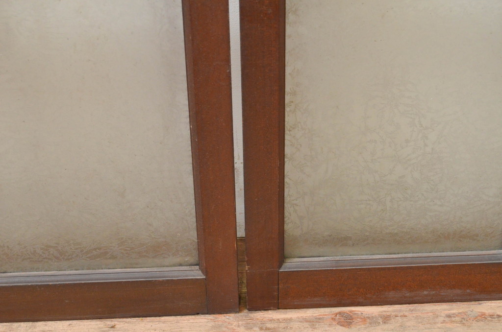 アンティーク建具　大正ロマン　どこか懐かしい雰囲気漂う幅狭ガラス窓4枚セット(引き戸、ガラス戸)(R-069671)