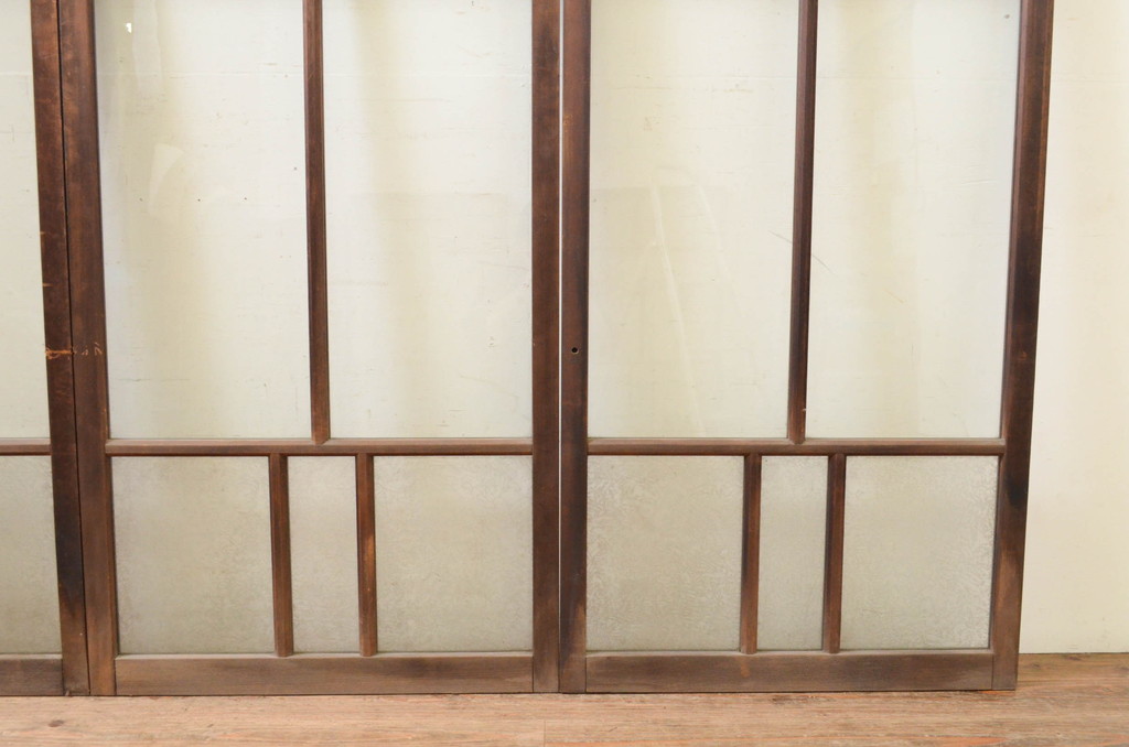 アンティーク建具　大正ロマン　どこか懐かしい雰囲気漂う幅狭ガラス窓4枚セット(引き戸、ガラス戸)(R-069673)