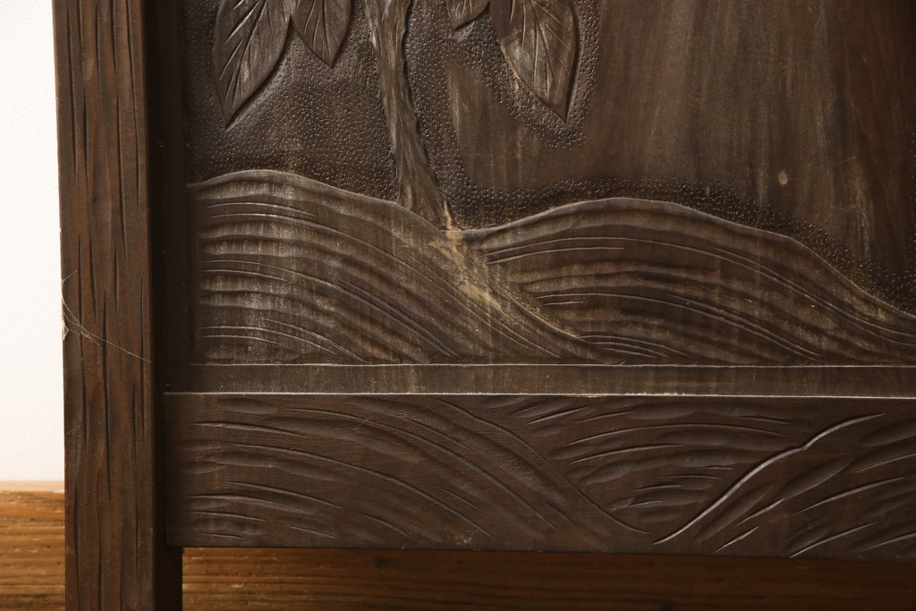 和製ビンテージ　軽井沢彫り　大輪の牡丹の彫刻に目を奪われるベッドフレーム(シングル、すのこ付き、ヴィンテージ)(R-063969)