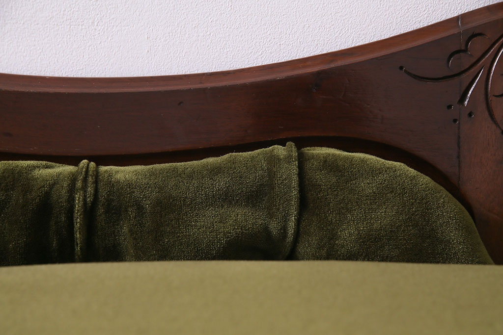 アンティーク家具　イギリスアンティーク　クラシカルなキャスター付きシェーズロングソファ(カウチソファ、長椅子)