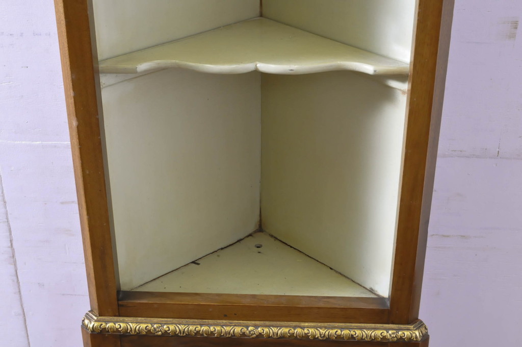 イギリスアンティーク　ウォールナット　小振りなサイズ感が取り入れやすい二段重ねコーナーキャビネット(飾り棚、ラック、収納棚)(R-064158)