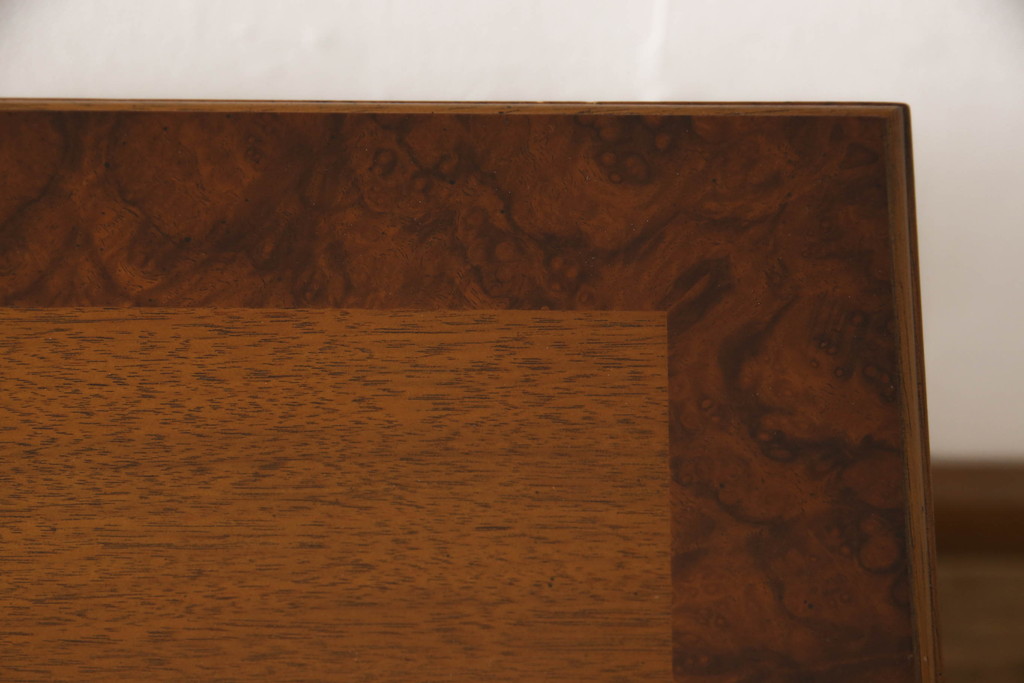 中古　美品　DREXEL HERITAGE(ドレクセルヘリテイジ)　品のある佇まいのコンソールテーブル(サイドテーブル、作業台)(R-055639)