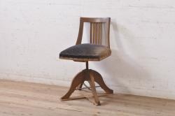 イギリスアンティーク　個性的な背もたれのデザインがお洒落なオーク材のチェア4脚セット(ダイニングチェア、椅子)(R-047834)