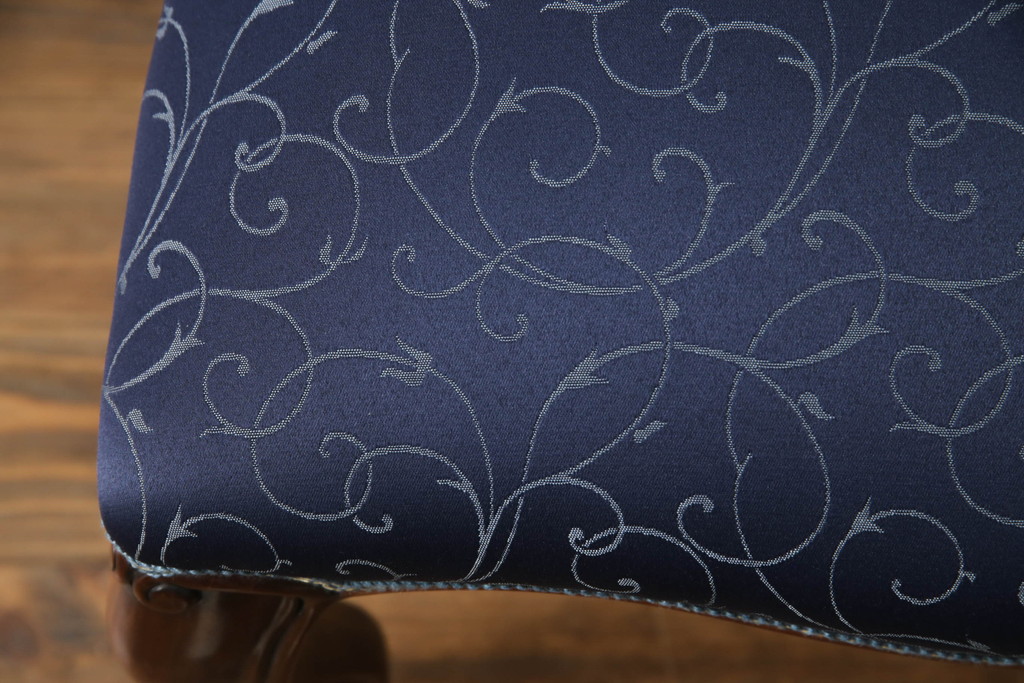 中古　VICTORIA COLLECTION　マホガニー材　優美な曲線デザインが美しいバルーンバックチェア(サロンチェア、ダイニングチェア、イス、椅子)(R-066673)
