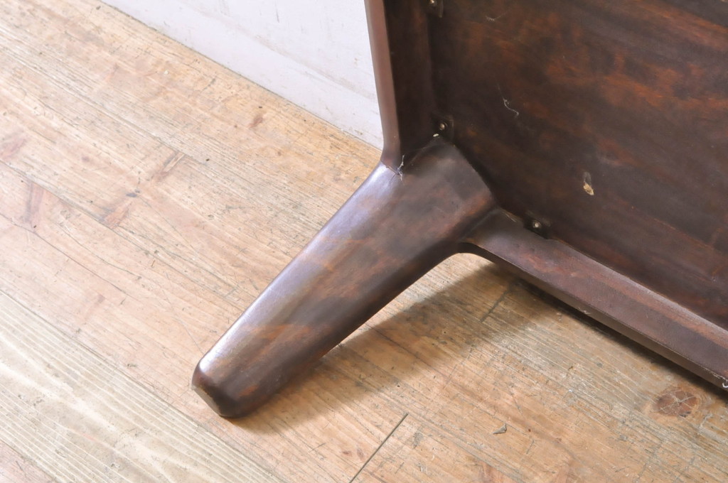 和製ビンテージ　松本民芸家具　斜めにすっと伸びた脚がスタイリッシュで印象的な#67型座卓I(ローテーブル、センターテーブル、ヴィンテージ)(定価約20万円)(R-064488)