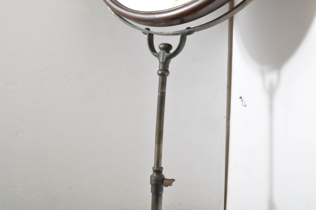 フランスアンティーク　リメイクベース　マホガニー材　真鍮　シンプルで空間に取り入れやすい天板取付け用の上質な丸型ミラー(鏡、スタンドミラー)(R-064827)