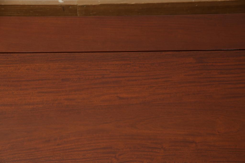 中古　カリモク家具　カリン(花梨)材　アジアンな雰囲気も感じさせる座卓(ローテーブル、センターテーブル)(R-057628)