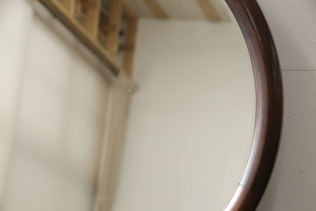 中古　松本民芸家具　西洋アンティークのような雰囲気を感じさせる、丸型一面鏡のドレッサー(鏡台、ミラー)(定価約43万円)(R-059817)
