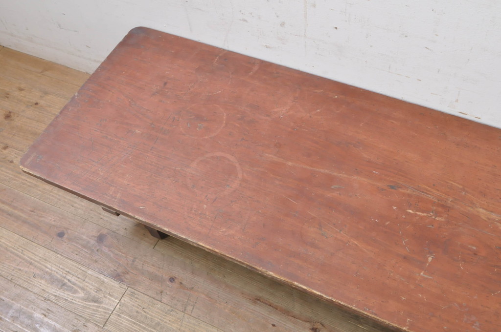 和製アンティーク　天板一枚板　素朴な風合いのローテーブル(裁ち板、作業台、座卓、飾り台、陳列台)(R-071206)