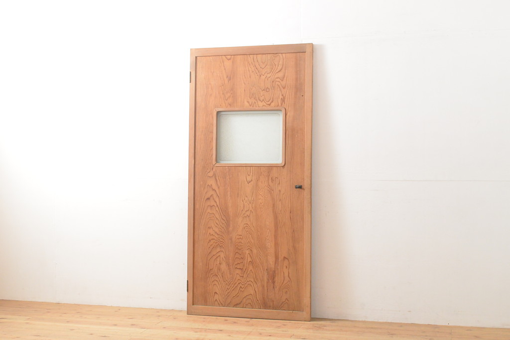 アンティーク建具　杉材一枚板　表の格子がアクセントの木製扉1枚(ドア、建具)(R-054349)