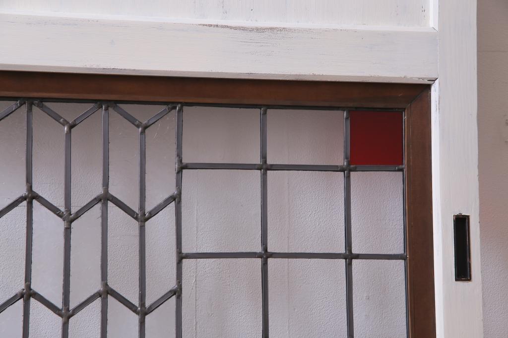【セミオーダー家具実例】明治期の板戸をリメイク!赤・青の色ガラスや結霜ガラス、クリアガラスを使用したラフジュ工房オリジナルのステンドグラスを組み入れました。(引き戸、建具)