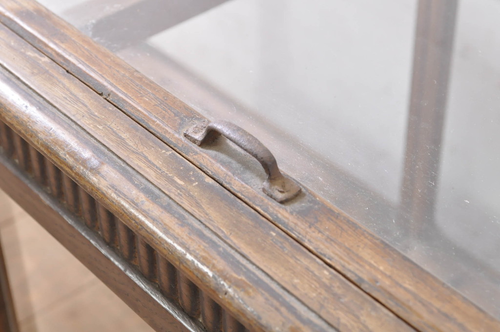和製アンティーク　大正ロマン　古い栗材が使われた上質な上開き卓上ガラスケース(ショーケース、ディスプレイケース、コレクションケース、Gケース、飾り棚、陳列棚、店舗什器)(R-071297)