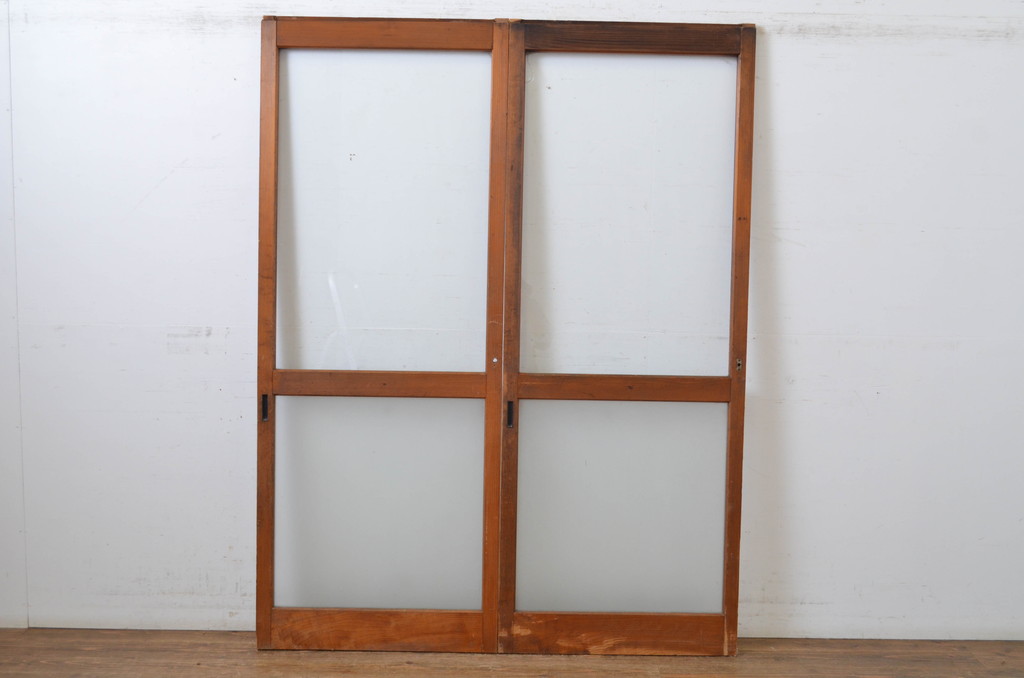 アンティーク建具　シンプルなデザインでお部屋に取り入れやすい幅狭ガラス戸2枚セット(引き戸)(R-064612)