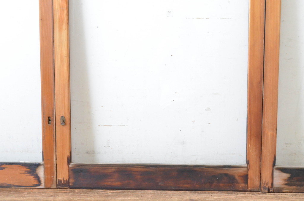 ビンテージ建具　シンプルでどんなお部屋にも合わせやすい大判ガラスの窓4枚セット(引き戸、ガラス戸、ヴィンテージ)(R-065018)