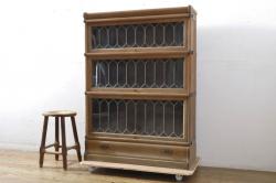 レトロ家具　ガラス引き戸のシンプルなキャビネット(収納棚、飾り棚)(R-036700)
