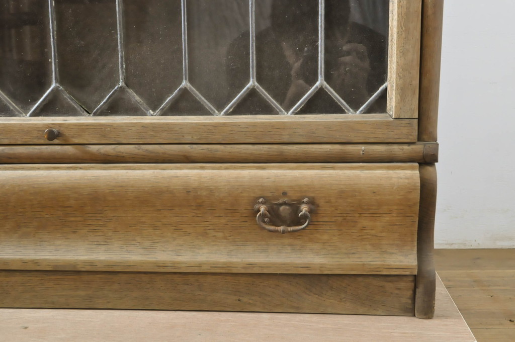 イギリスアンティーク　オーク材　ステンドグラス入り　クラシカルな佇まいが魅力的なスタッキングブックケース(本箱、本棚、キャビネット、収納棚、戸棚、英国)(R-064450)