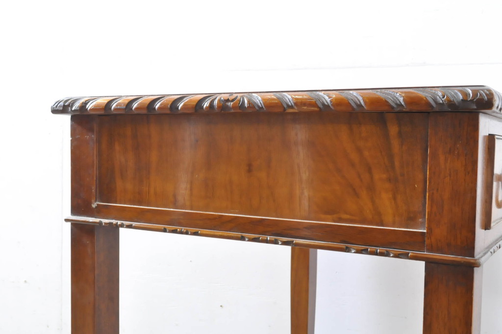 イギリスアンティーク　マホガニー材　小振りなサイズが魅力のレザートップデスク(コンソールテーブル、サイドテーブル、平机、ワークデスク、在宅用、在宅ワーク用、英国)(R-065647)