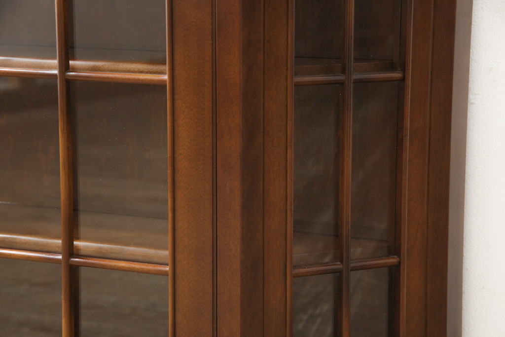 中古　神戸洋家具　メープル不二屋　見せる収納にぴったりなウォールキャビネット(飾り棚、陳列棚、収納棚)(R-052409)