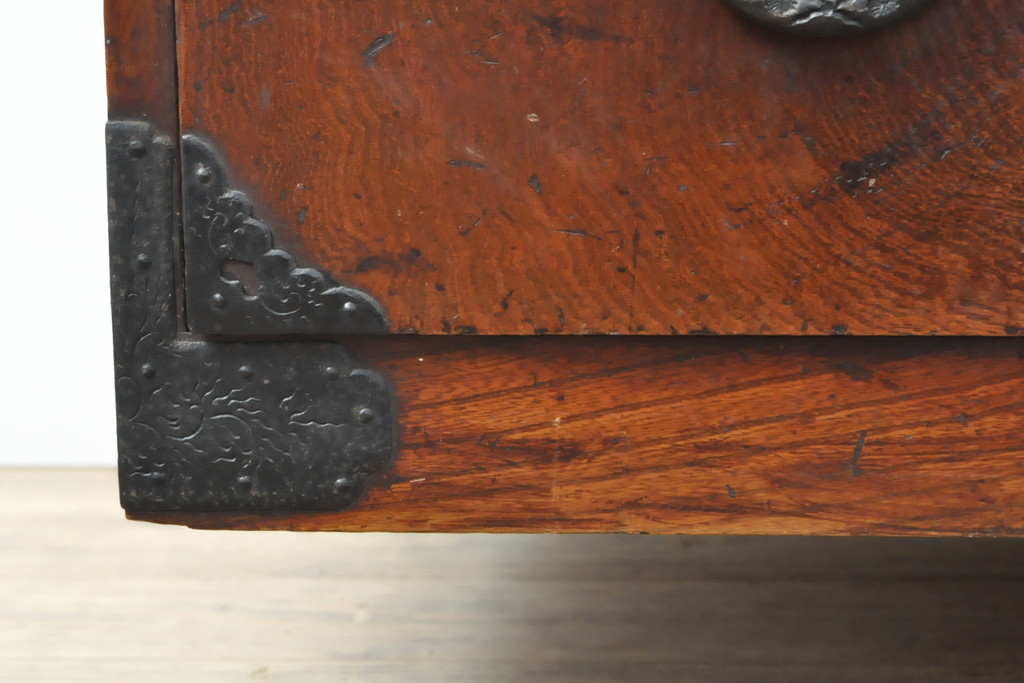 和製アンティーク　最高級　唐獅子金具　前面玉杢　最上手の金具とケヤキ玉杢が高級感たっぷりの二段重ね相馬箪笥(仙台箪笥、和たんす、収納箪笥、引き出し)(R-054465)
