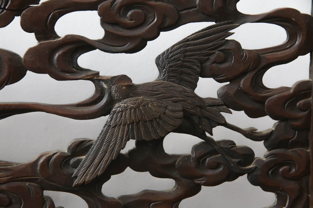 和製アンティーク　希少デザイン　明治期　雲に鶴の繊細な彫刻が素晴らしい時代衝立て(つい立て、衝い立て、仕切り、パーテーション)(R-073303)