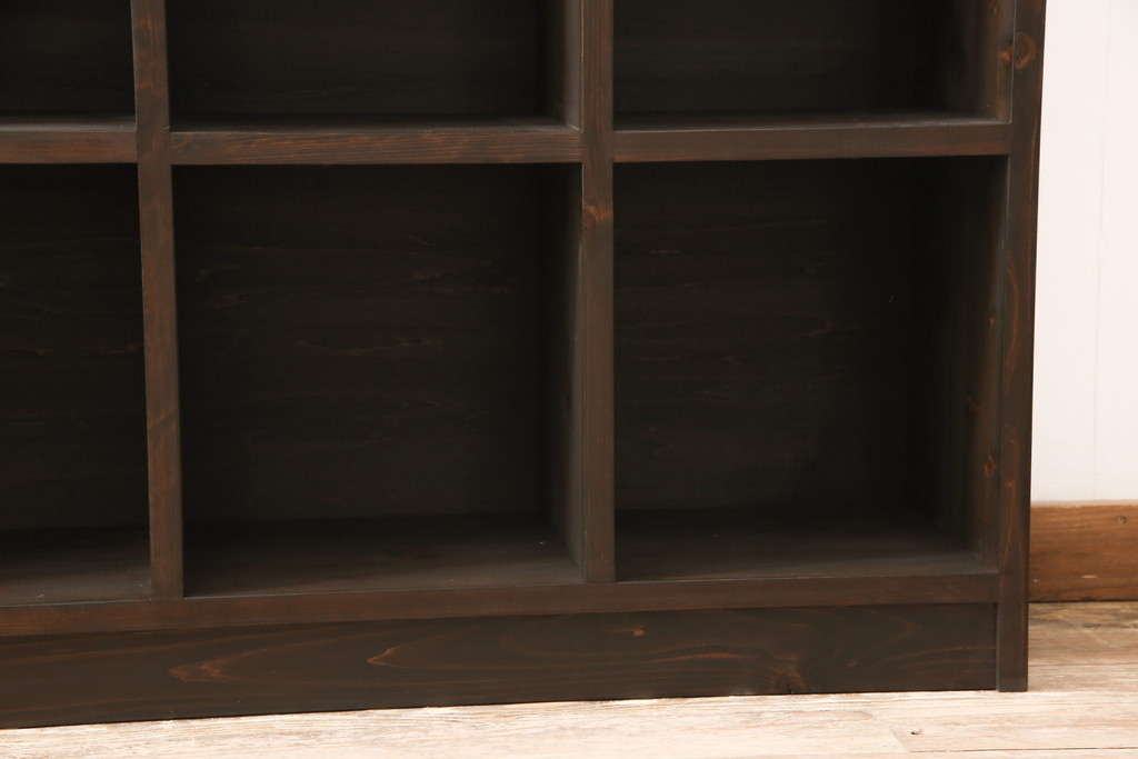 ラフジュ工房オリジナル　学校のロッカーを思い出す、どこか懐かしいマス目棚(ロッカー、収納棚、本棚、飾り棚、オープンラック)(R-055097)