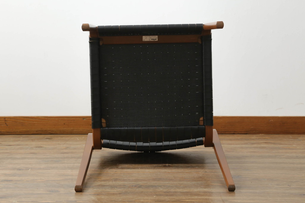 中古　極美品　arflex(アルフレックス)　NT SLIM(エヌティー スリム)　本革(レザー)　スタイリッシュなデザインが魅力のアームレスチェア(ダイニングチェア、椅子、イス)(R-065453)
