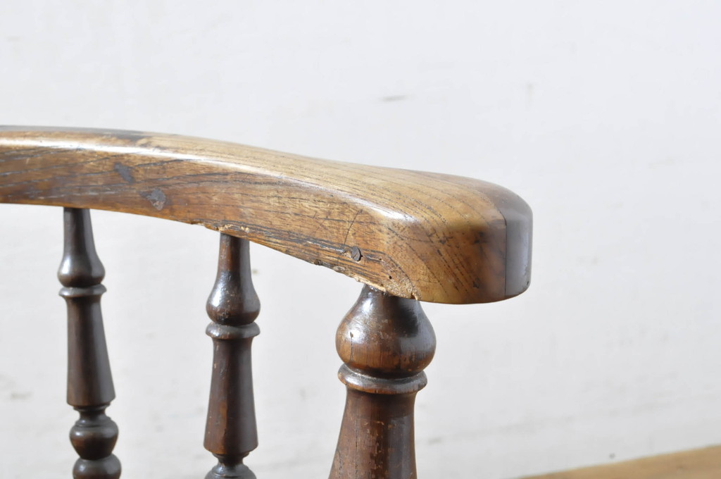 和製アンティーク　大正ロマン　総欅(ケヤキ)材　細やかな意匠が目を惹く古い洋館のドクターチェア(回転イス、回転椅子、オフィスチェア、アームチェア)(R-065137)