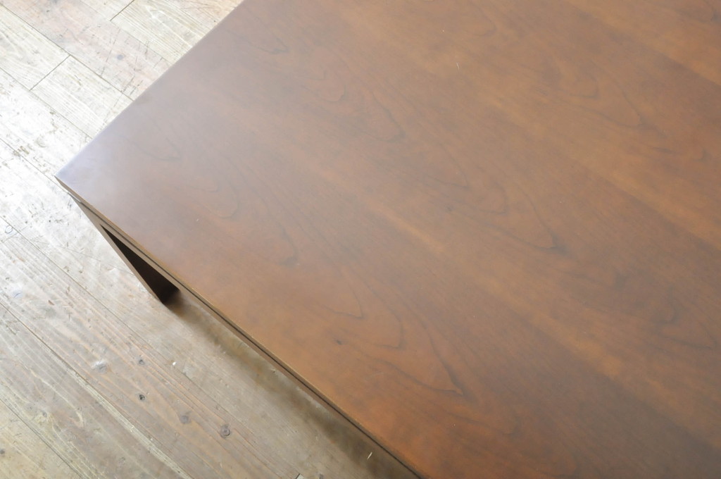 中古　展示美品　Ritzwell(リッツウェル)　特注サイズ　GO TABLE　スタイリッシュな空間演出が叶うセンターテーブル(ローテーブル、リビングテーブル)(R-065763)