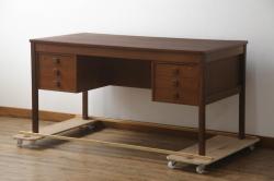 中古　ヒノキ材　ナチュラルインテリアにぴったりな温もりあふれるテーブル(机、在宅ワーク、在宅用ワークデスク)(R-040427)