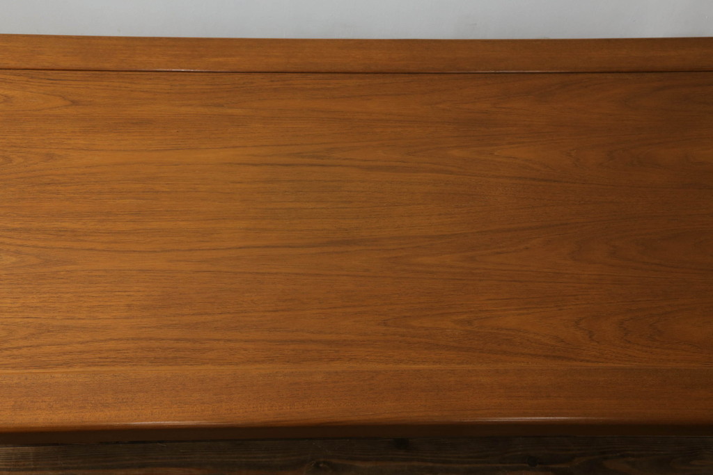 和製ビンテージ　国産　職人手造り　チーク材　シンプルで飽きのこないデザインが魅力の大振りなセンターテーブル(ローテーブル、リビングテーブル、ヴィンテージ、座卓)(R-066811)