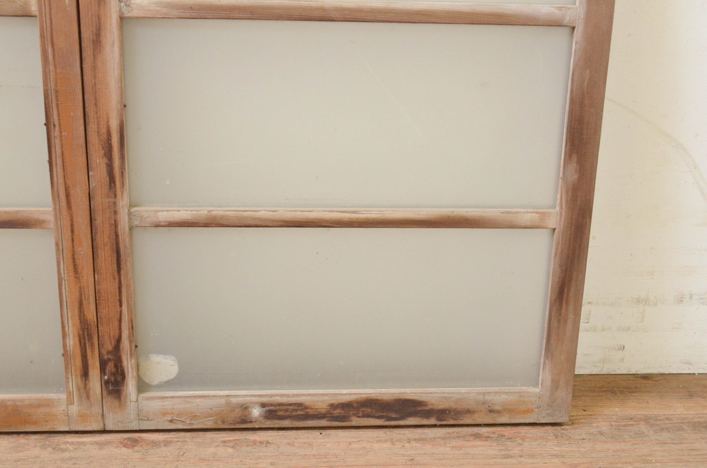 アンティーク建具　古い木味が魅力的なガラス窓2枚セット(引き戸、ガラス戸)(R-071269)
