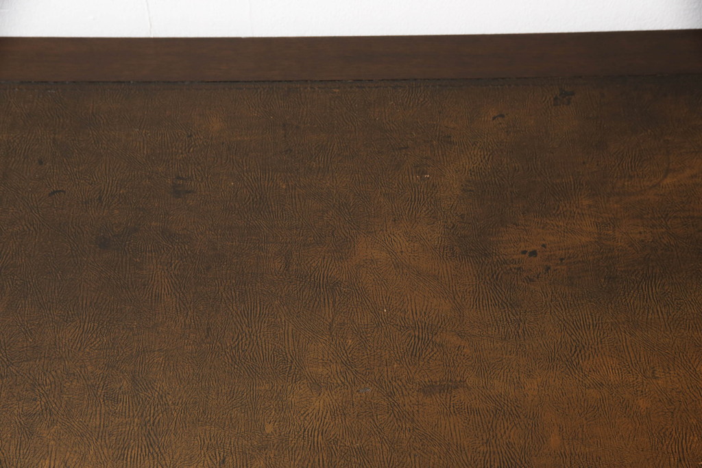 イギリスアンティーク　オーク材　コロンとした脚のデザインとアンティークな取っ手が可愛らしいニーホールデスク(在宅用、ワークデスク、在宅ワーク用、両袖机、オフィスデスク)(R-061561)