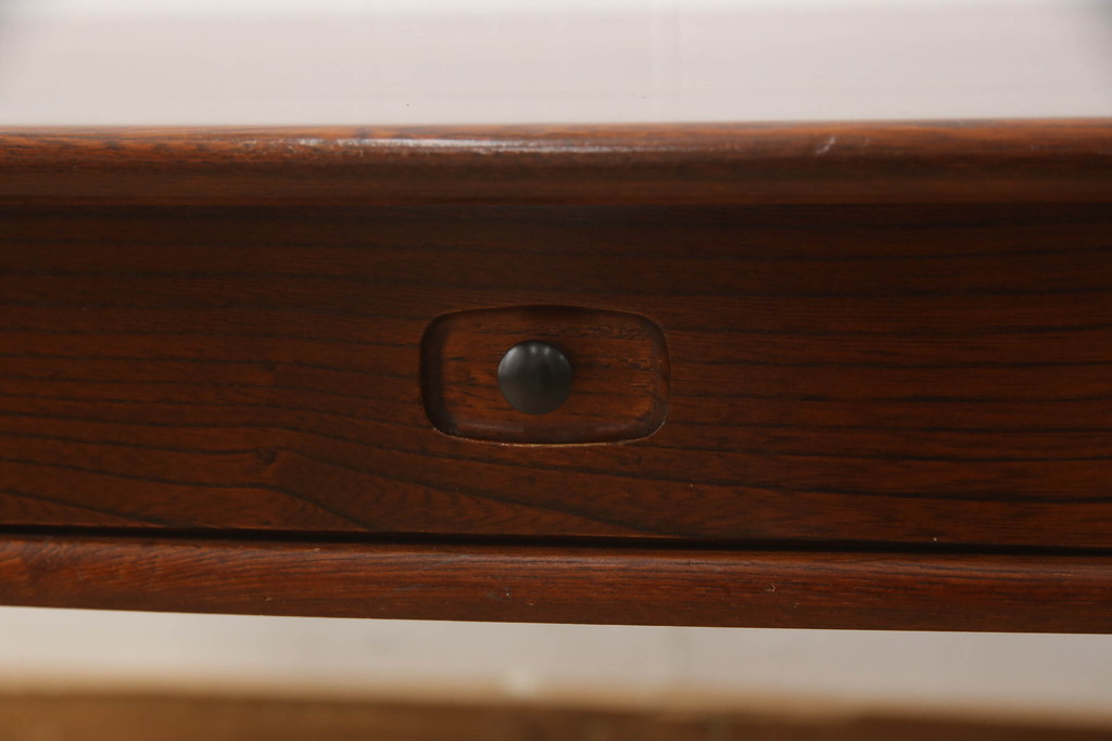 和製ビンテージ　カリモク家具(karimoku)　総欅(ケヤキ)材　上品な佇まいが魅力の文机(ローテーブル、座机、デスク、在宅用、在宅ワーク用、ヴィンテージ)(R-064531)