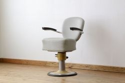 ヴィンテージ家具　イギリスビンテージ　バーバーチェア(1)椅子(床屋)