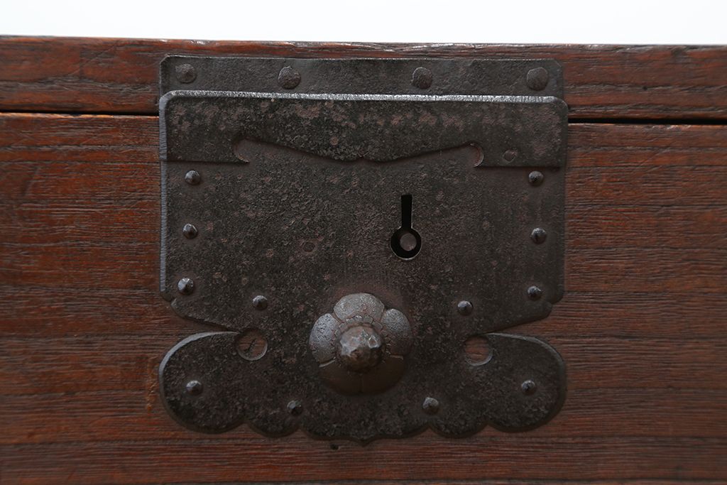 アンティーク家具　古い時代箪笥ローボード(ローチェスト)