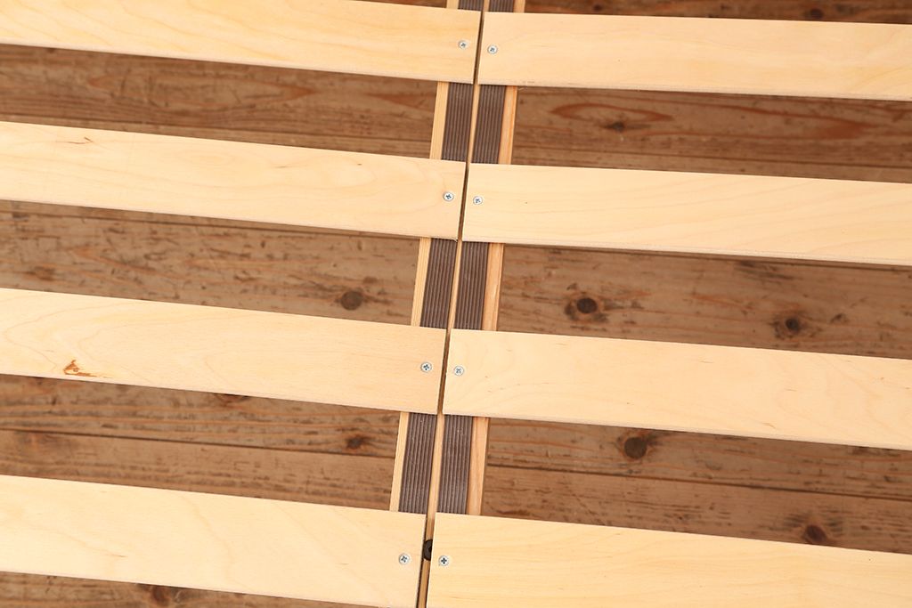 ビンテージ家具　北欧家具 デンマーク/torring製 チーク材優しい木目のシンプルなベッドフレーム