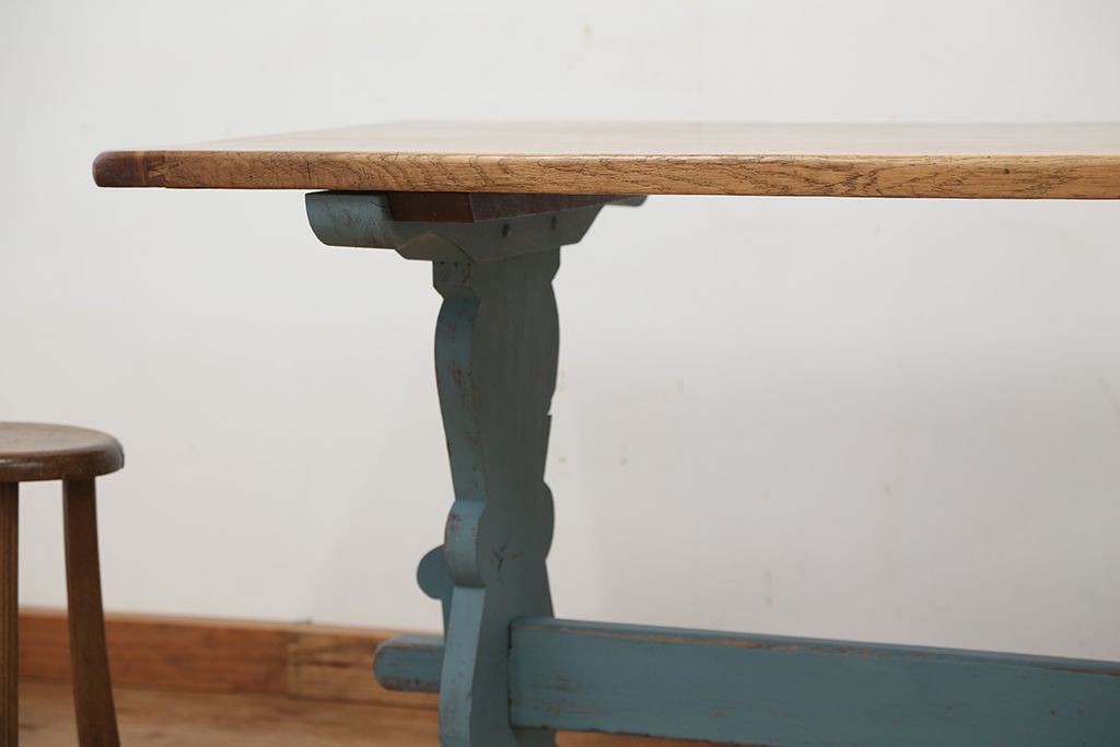 アンティーク家具　イギリスアンティーク　オーク材　ペイントダイニングテーブル